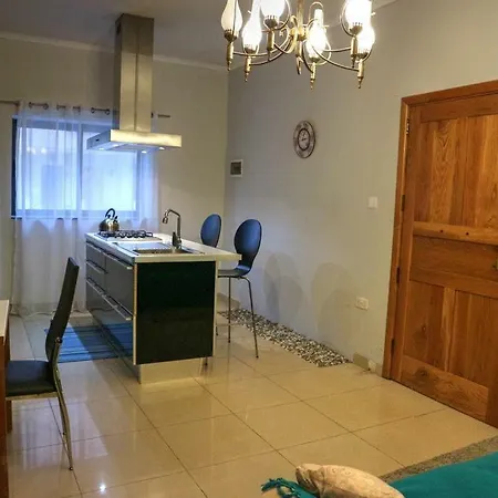 Apartment Flat 1 Surfline *